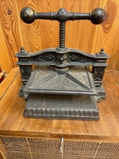 Antike Buchpresse /